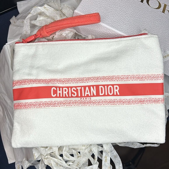 DIOR | ✨NEW✨ Summer 2024 Terry Cloth Wristlet in White and Terracotta - Picture 2 of 4